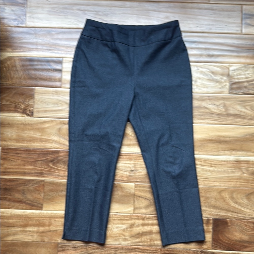 Chico’s Cropped Gray Trousers